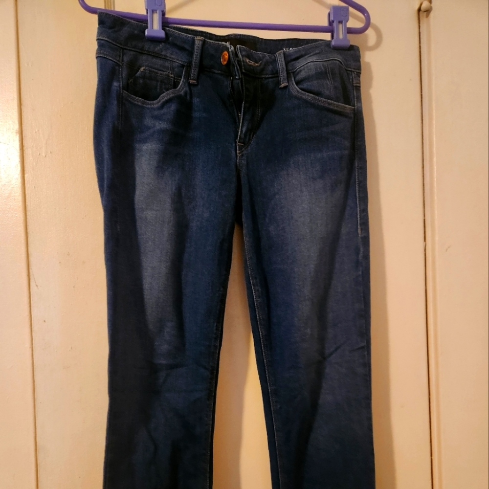 ** Size 28 Super Skinny Fade to Blue Jeans